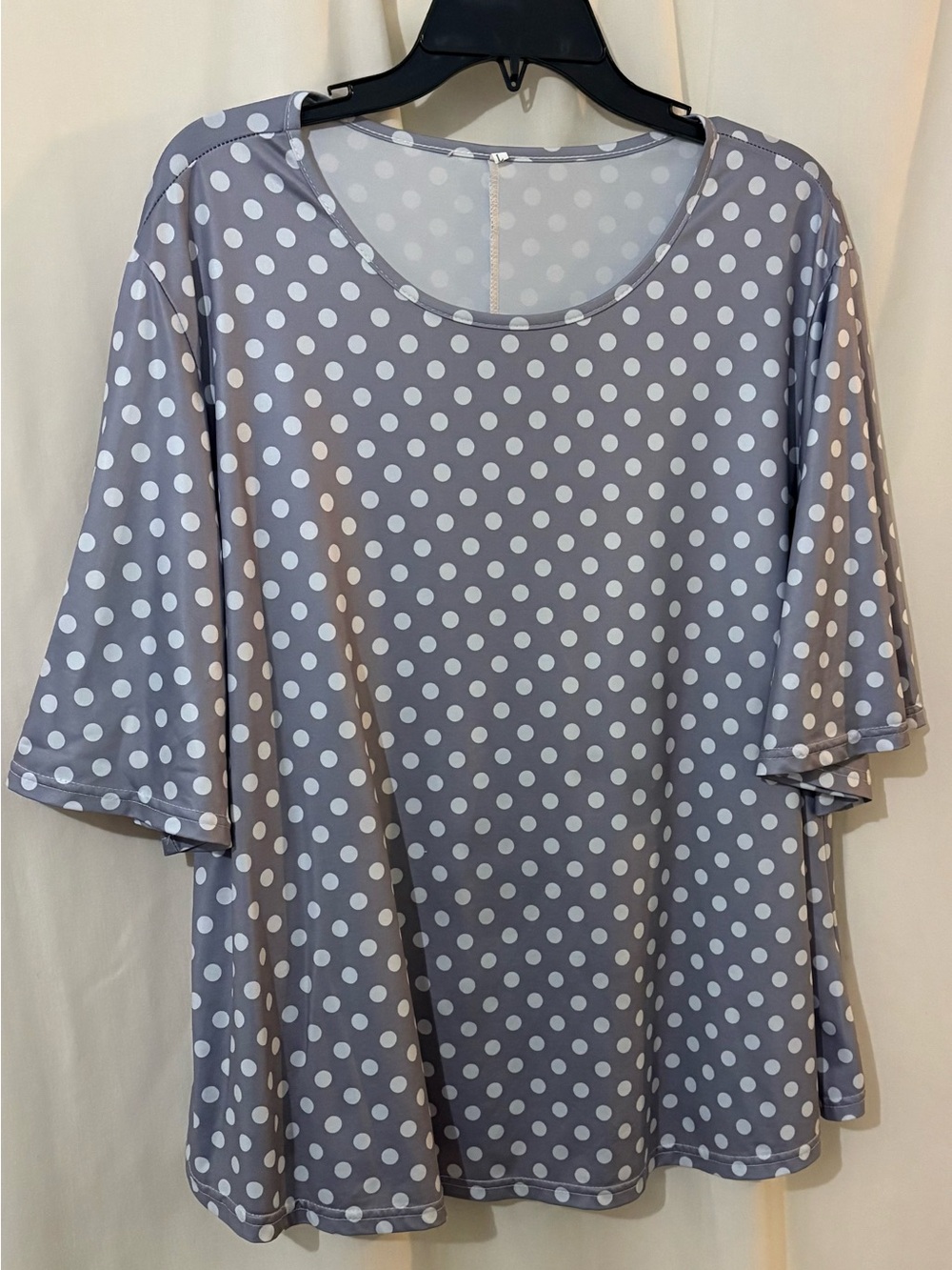 SHEIN Gray Scoop Neck Polka Dot Top